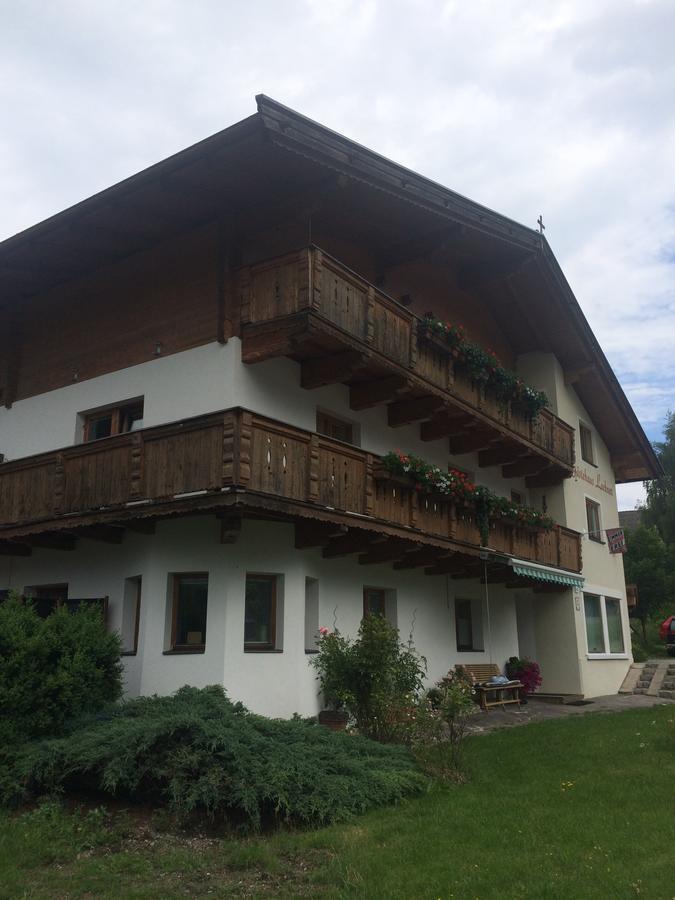 Gaestehaus Lackner 오버라우 외부 사진